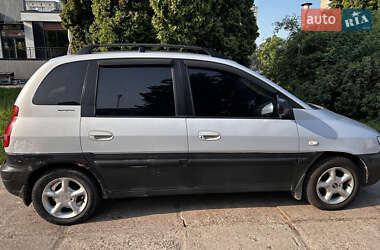 Минивэн Hyundai Matrix 2002 в 