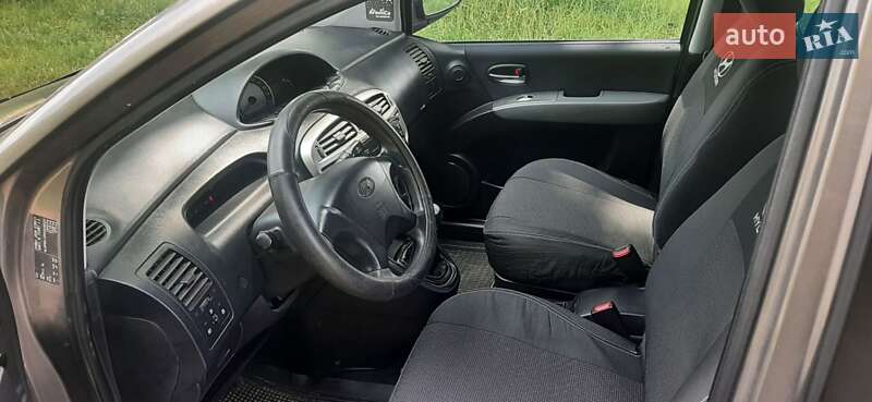 Минивэн Hyundai Matrix 2008 в Чернигове