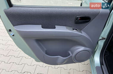 Минивэн Hyundai Matrix 2004 в 