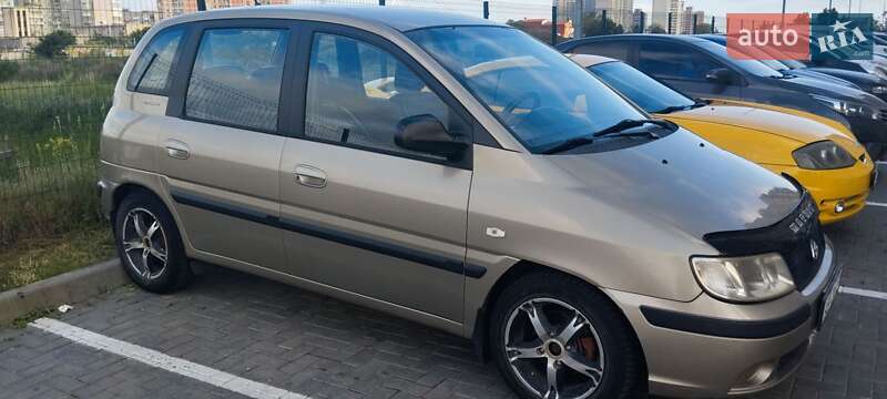 Минивэн Hyundai Matrix 2007 в Черноморске