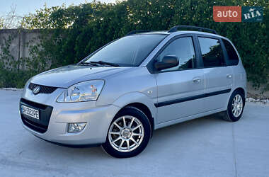 Мінівен Hyundai Matrix 2010 в 