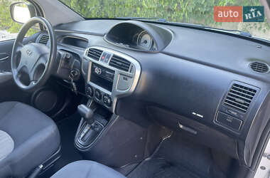 Мінівен Hyundai Matrix 2010 в 
