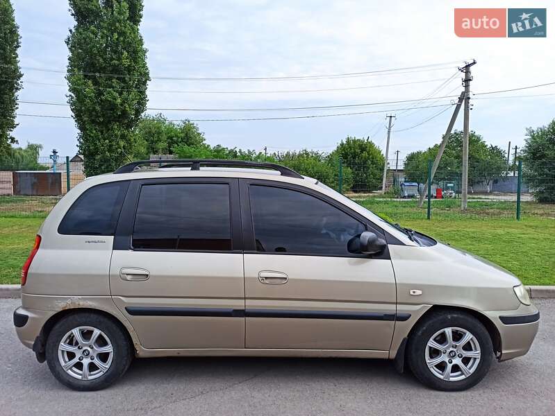 Минивэн Hyundai Matrix 2005 в Днепре