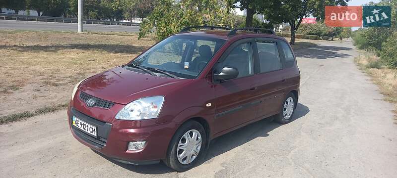 Минивэн Hyundai Matrix 2008 в Днепре