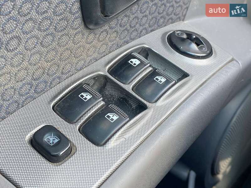 Минивэн Hyundai Matrix 2007 в Киеве