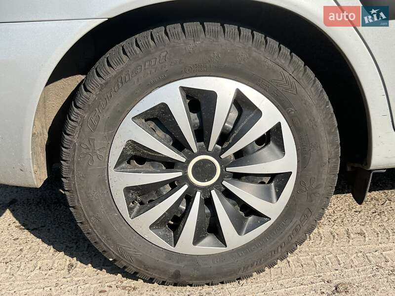 Минивэн Hyundai Matrix 2008 в Котельве