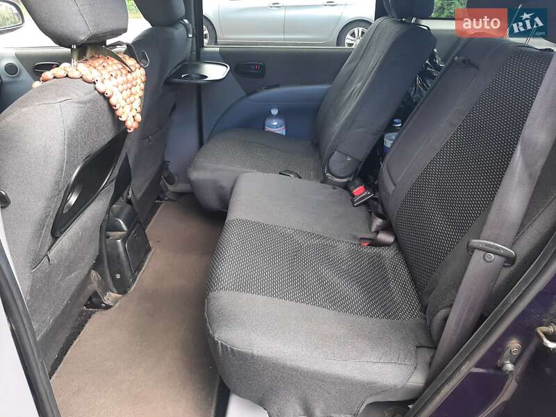 Минивэн Hyundai Matrix 2006 в Белогородке
