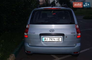 Минивэн Hyundai Matrix 2010 в 