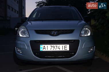 Минивэн Hyundai Matrix 2010 в 