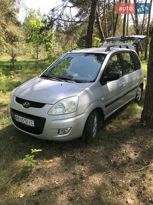 Минивэн Hyundai Matrix 2008 в 