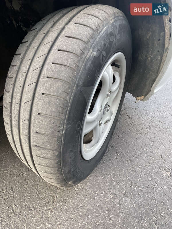 Минивэн Hyundai Matrix 2007 в Хмельнике