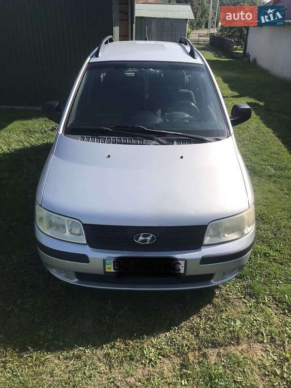 Минивэн Hyundai Matrix 2007 в Буске