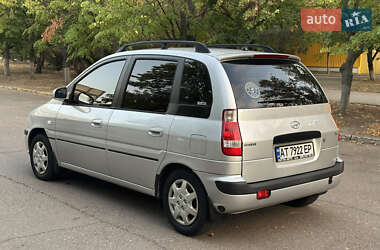 Минивэн Hyundai Matrix 2006 в 