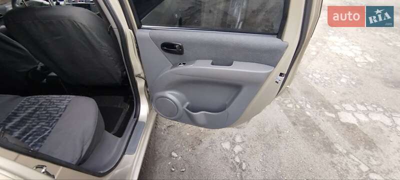 Мінівен Hyundai Matrix 2006 в Дніпрі