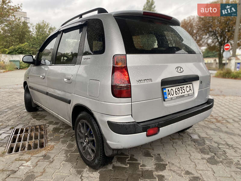 Мінівен Hyundai Matrix 2002 в Житомирі