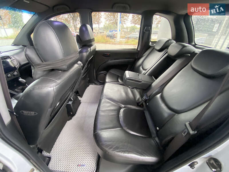 Мінівен Hyundai Matrix 2002 в Житомирі