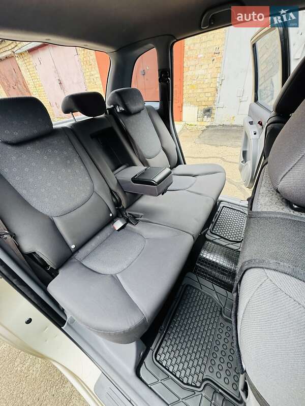 Мінівен Hyundai Matrix 2007 в Києві фото 25 Мінівен Hyundai Matrix 2007 в Києві
