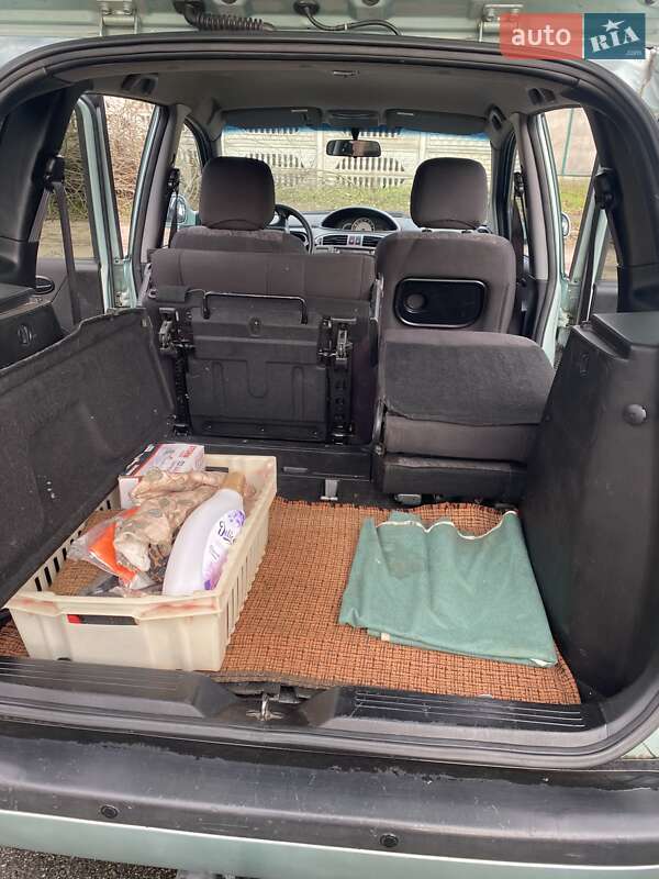 Мінівен Hyundai Matrix 2003 в Чернігові