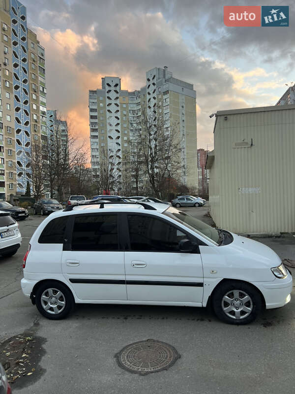 Минивэн Hyundai Matrix 2006 в Киеве