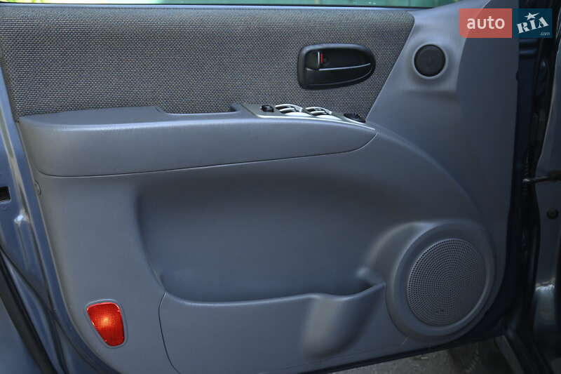 Минивэн Hyundai Matrix 2004 в Бердичеве