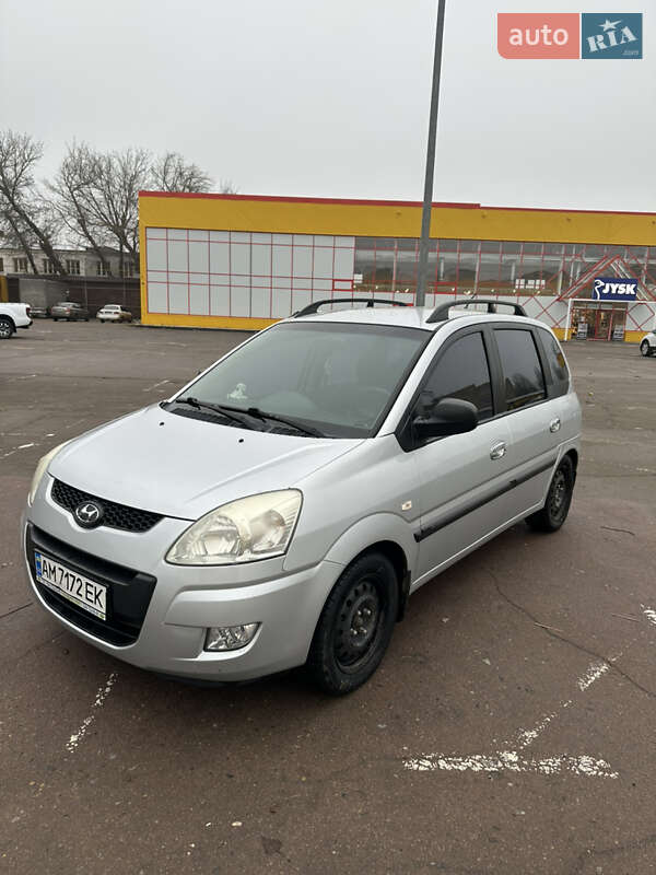 Минивэн Hyundai Matrix 2010 в Житомире