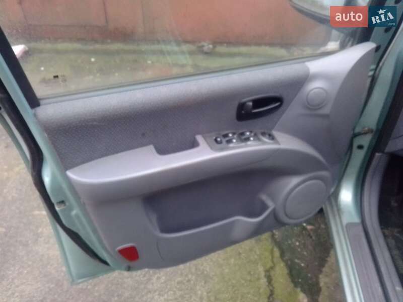 Минивэн Hyundai Matrix 2006 в Киеве фото 17 Минивэн Hyundai Matrix 2006 в Киеве