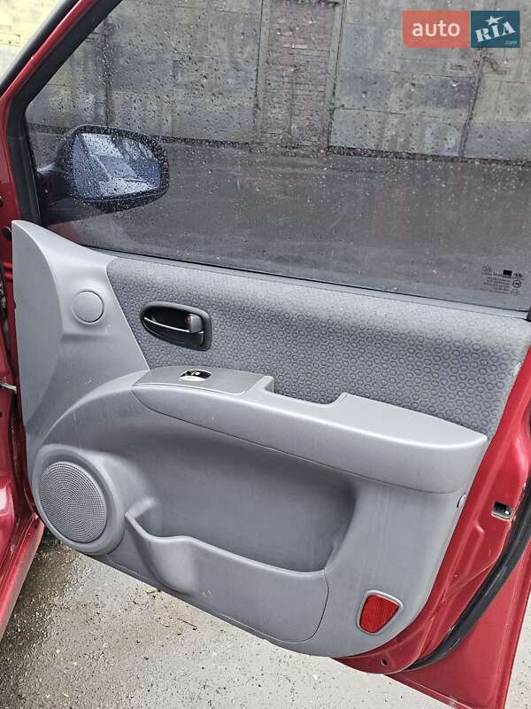 Минивэн Hyundai Matrix 2006 в Киеве фото 20 Минивэн Hyundai Matrix 2006 в Киеве