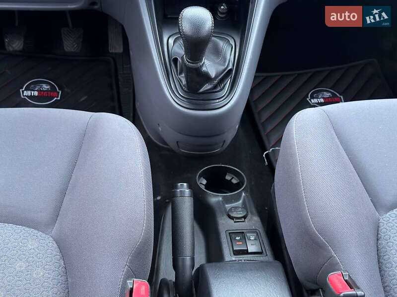 Минивэн Hyundai Matrix 2005 в Харькове фото 32 Минивэн Hyundai Matrix 2005 в Харькове