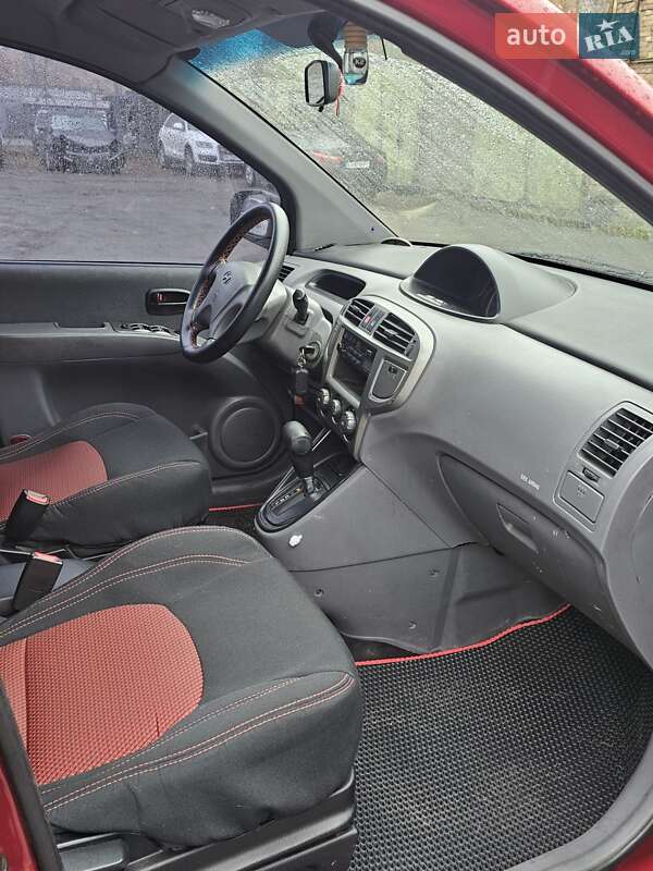 Минивэн Hyundai Matrix 2006 в Киеве