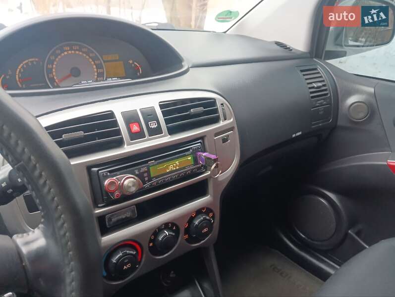 Минивэн Hyundai Matrix 2009 в Виннице