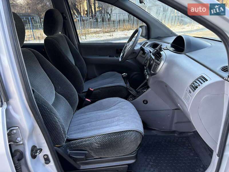 Минивэн Hyundai Matrix 2006 в Николаеве