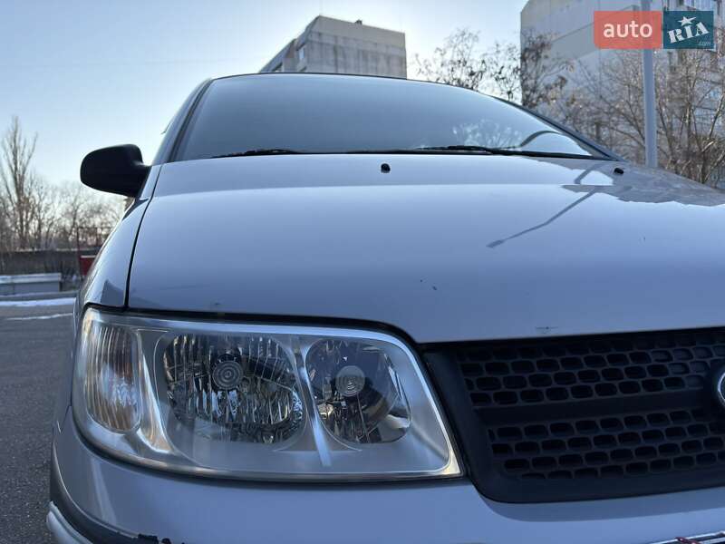 Минивэн Hyundai Matrix 2006 в Николаеве