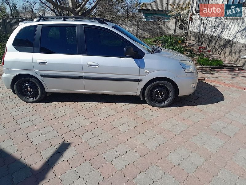 Минивэн Hyundai Matrix 2008 в Бершади