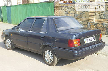Седан Hyundai Pony 1991 в Звягеле