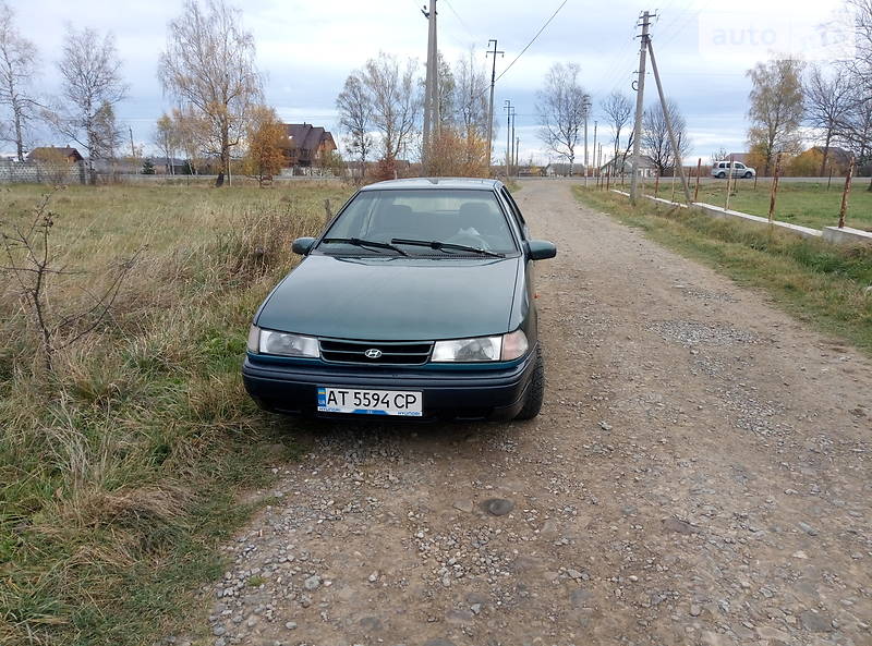 Седан Hyundai Pony 1993 в Яремче