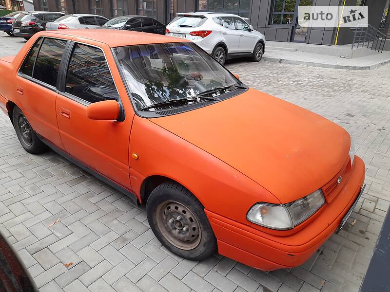 Седан Hyundai Pony 1993 в Одесі