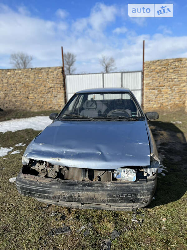 Седан Hyundai Pony 1991 в 