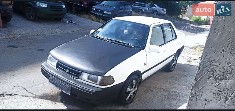 Hyundai Pony 1992