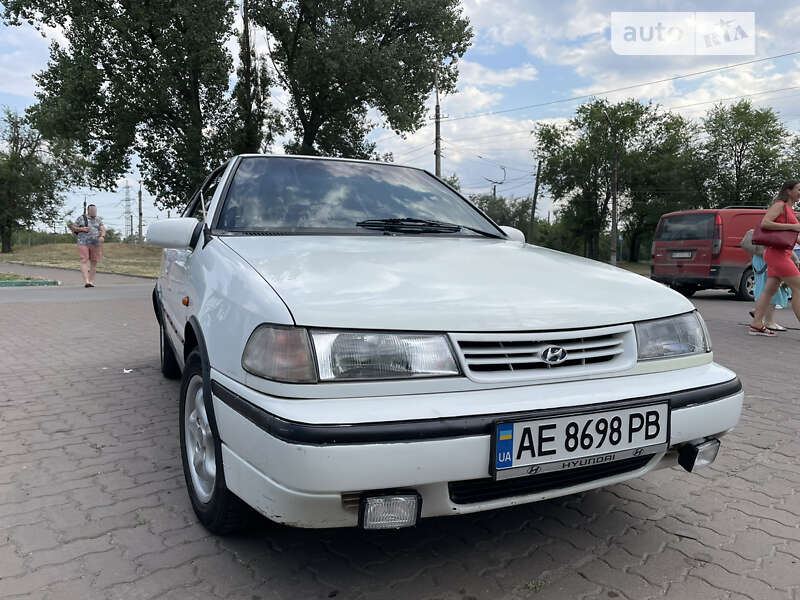 Хэтчбек Hyundai Pony 1992 в Кривом Роге