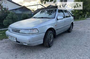 Хэтчбек Hyundai Pony 1992 в Дубно