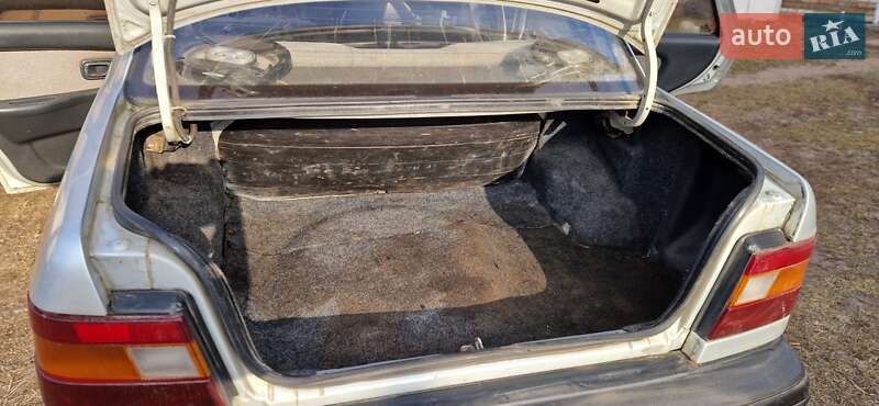 Седан Hyundai Pony 1993 в Луцке