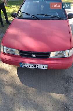 Седан Hyundai Pony 1994 в 