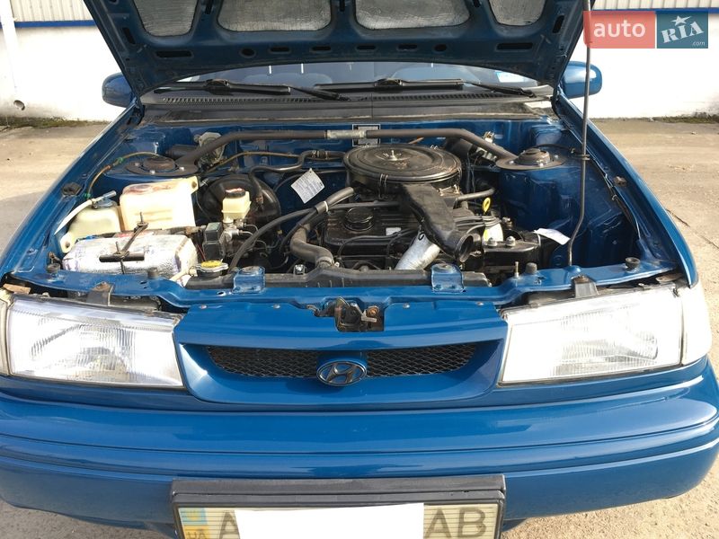Седан Hyundai Pony 1992 в Вышгороде