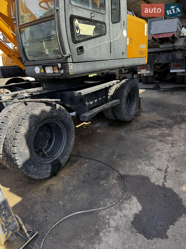 Екскаватор навантажувач Hyundai R 200-W7 2007 в Білій Церкві