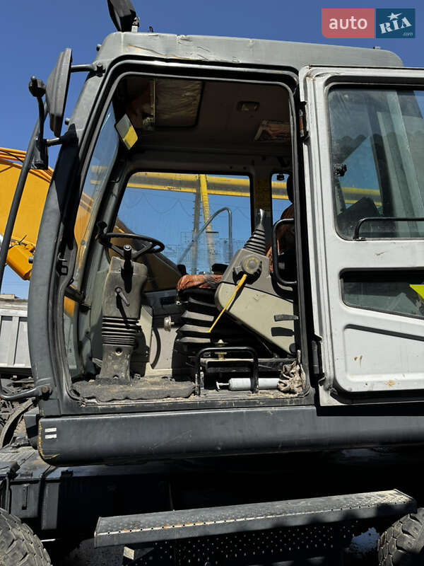 Екскаватор навантажувач Hyundai R 200-W7 2007 в Білій Церкві