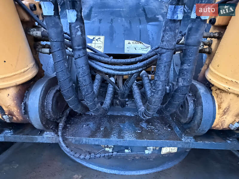 Гусеничный экскаватор Hyundai R 250 NLC-9 2012 в Одессе