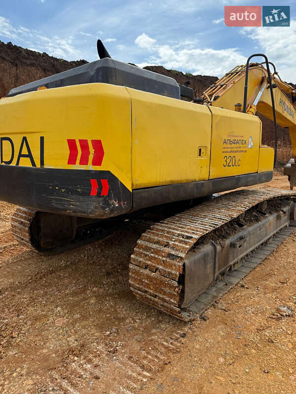 Гусеничный экскаватор Hyundai R 320 LC 2008 в Великодолинском