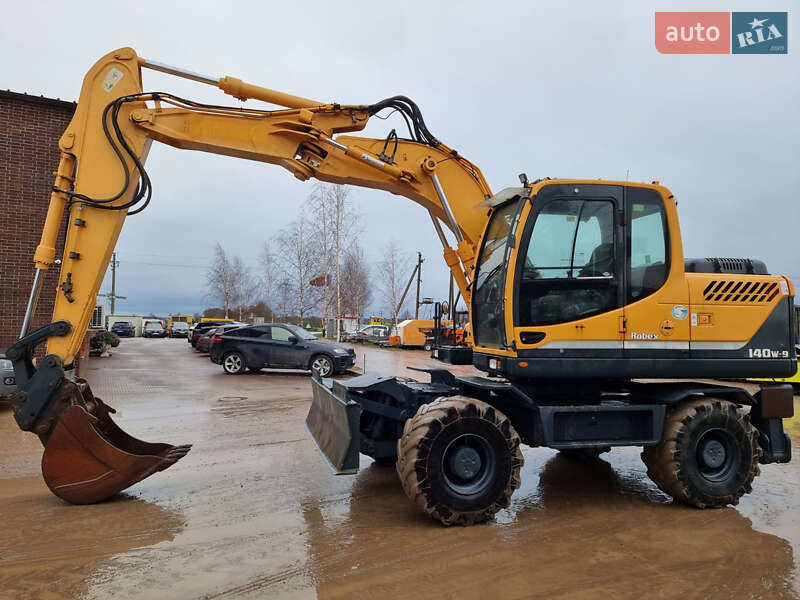 Колесный экскаватор Hyundai R 2014 в Одессе