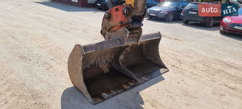 Гусеничный экскаватор Hyundai Robex 220 LC-9A 2012 в Самборе