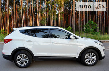 Внедорожник / Кроссовер Hyundai Santa FE 2014 в Киеве